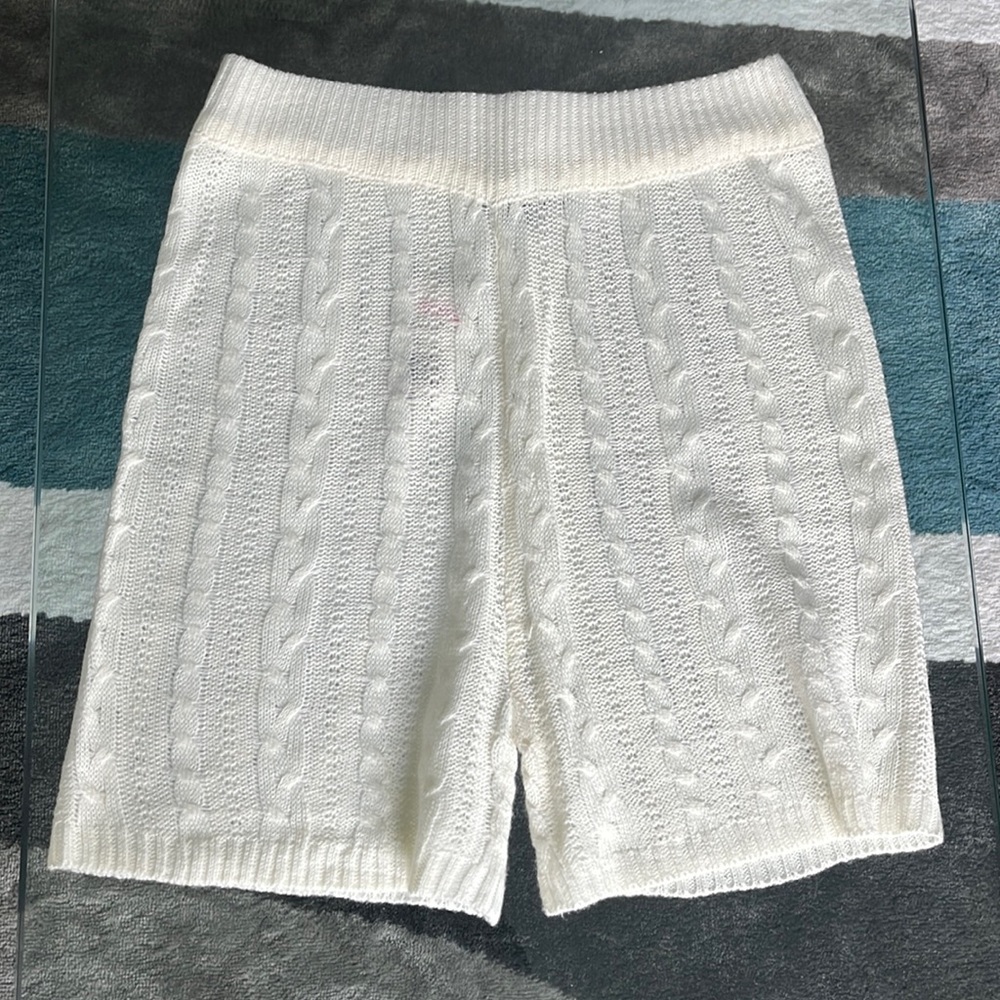 NWT knit crème biker shorts make offers 😍 - Picture 1 of 6